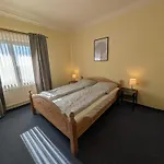 Und Landgasthof Zum Bockshahn 3*