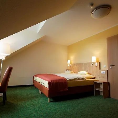 Und Landgasthof Zum Bockshahn 3* Spessart (Ahrweiler)