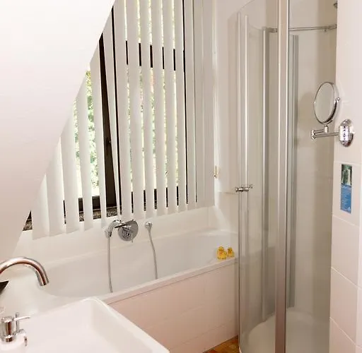 Und Landgasthof Zum Bockshahn 3*