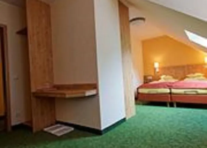 Gasthuis Und Landgasthof Zum Bockshahn