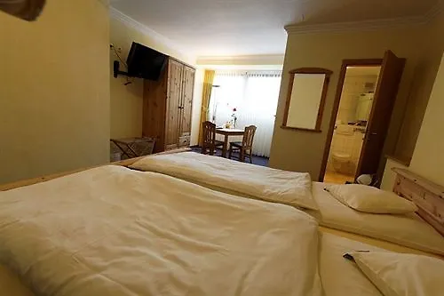 Und Landgasthof Zum Bockshahn Gasthuis 3*