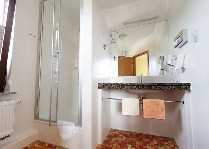 Und Landgasthof Zum Bockshahn 3* Spessart (Ahrweiler)